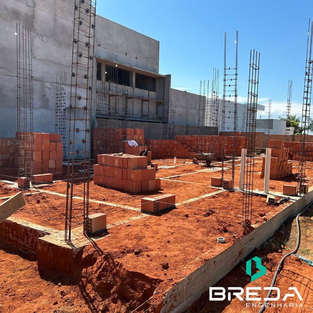 Fundação e locação da obra